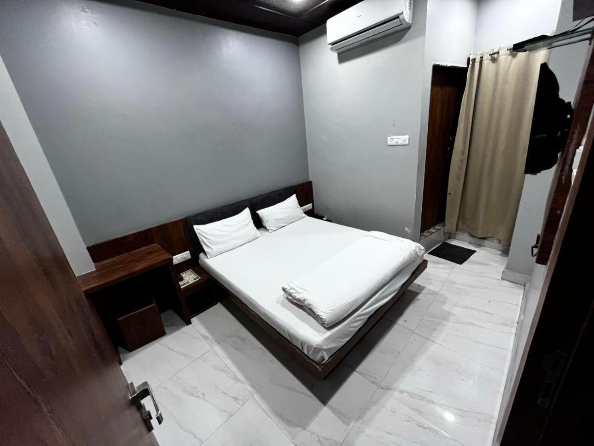 Hotel Shankar Ujjain Exterior photo