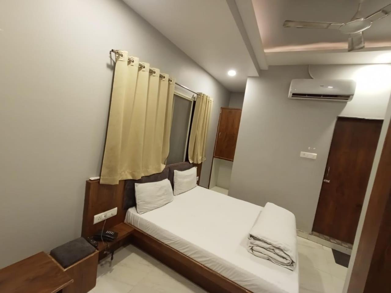 Hotel Shankar Ujjain Exterior photo